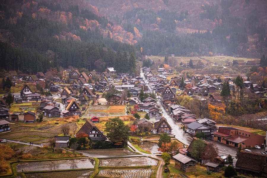 岐阜県の絶景 白川郷の紅葉 撮影スポット