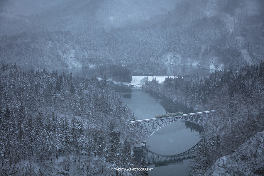 福島県の絶景 第一只見川橋梁の雪景色