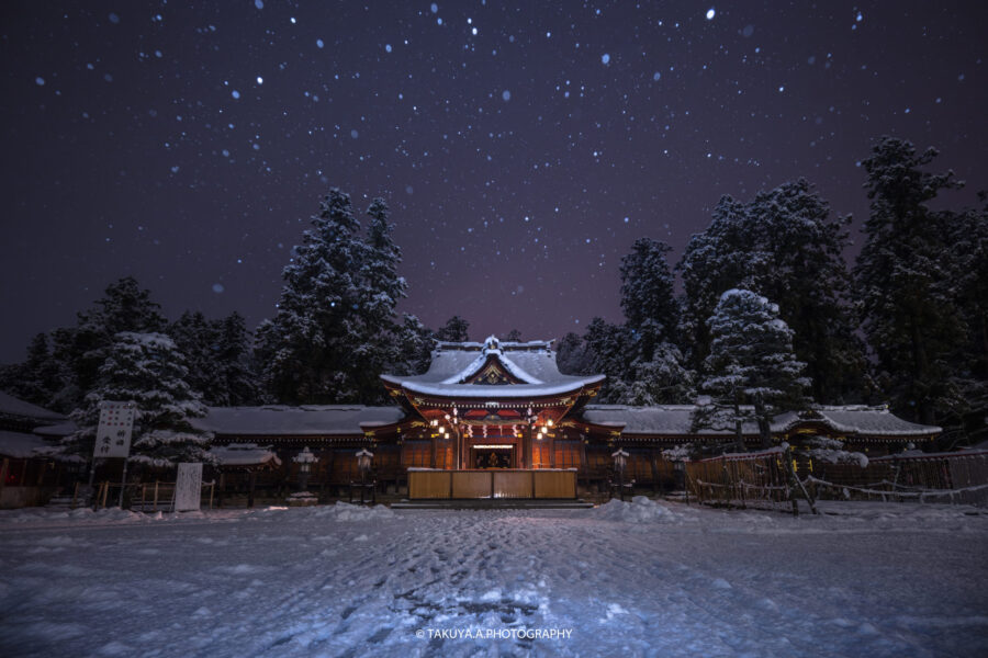 滋賀県の絶景 多賀大社の雪景色を一眼で撮影 神秘的な夜の多賀大社雪景色 一眼絶景 Ichigan Zekkei