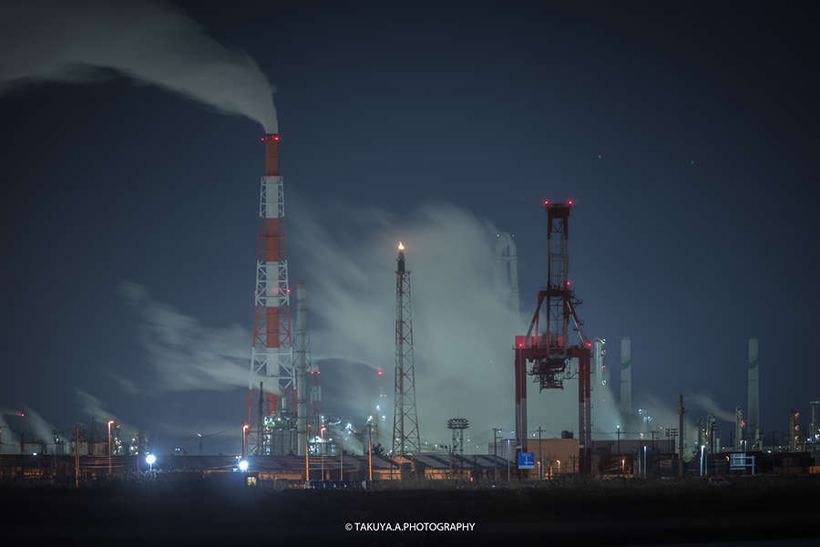 三重県の絶景 四日市工場夜景 いなばポートライン橋脚下