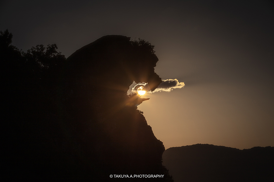 三重県の絶景 獅子岩の朝日