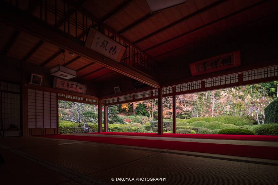 滋賀県の絶景 大池寺の紅葉
